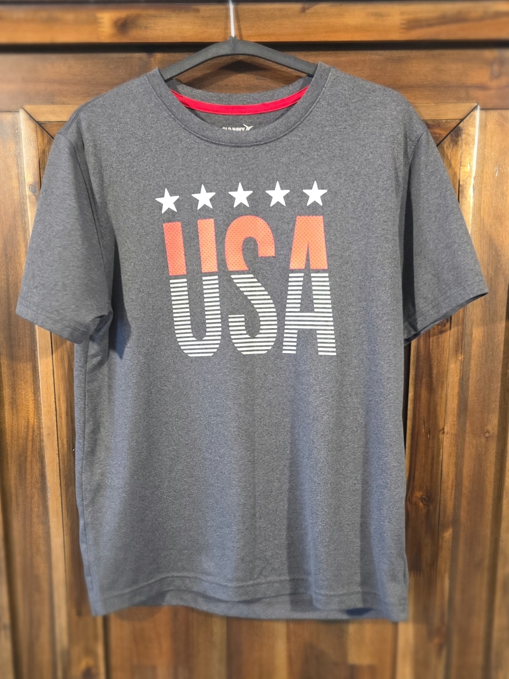 Old Navy Men's Gray Active Tee with Red USA Graphic